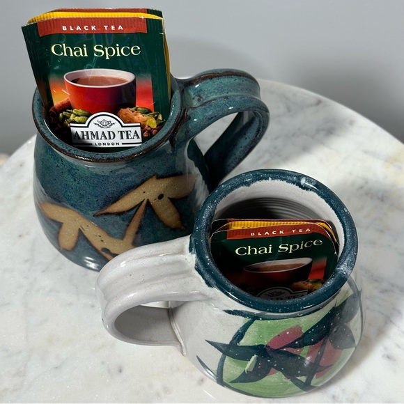 ☕️Set of 2 Handmade Tea or Coffee Mugs, Artist Signed, Includes 6 Tea Bags - Picture 10 of 16